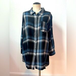 intro women's flannel shirt Blue and Black Plaid Button-Up Shirt size Large